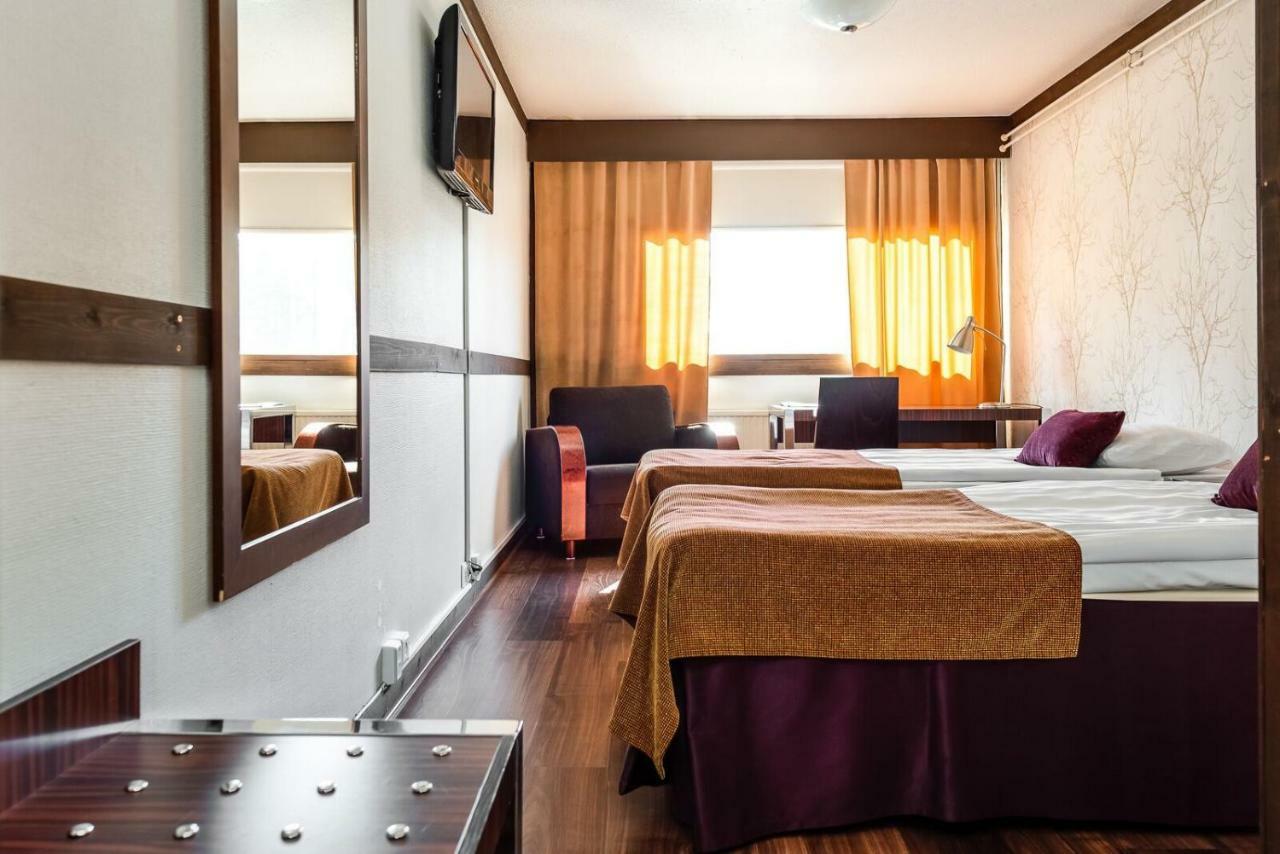 Hotel Kaeenpesae Ylivieska Luaran gambar